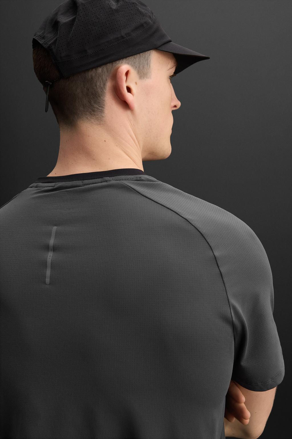 TRAINING TEXTURED T-SHIRT - Zara фото 24