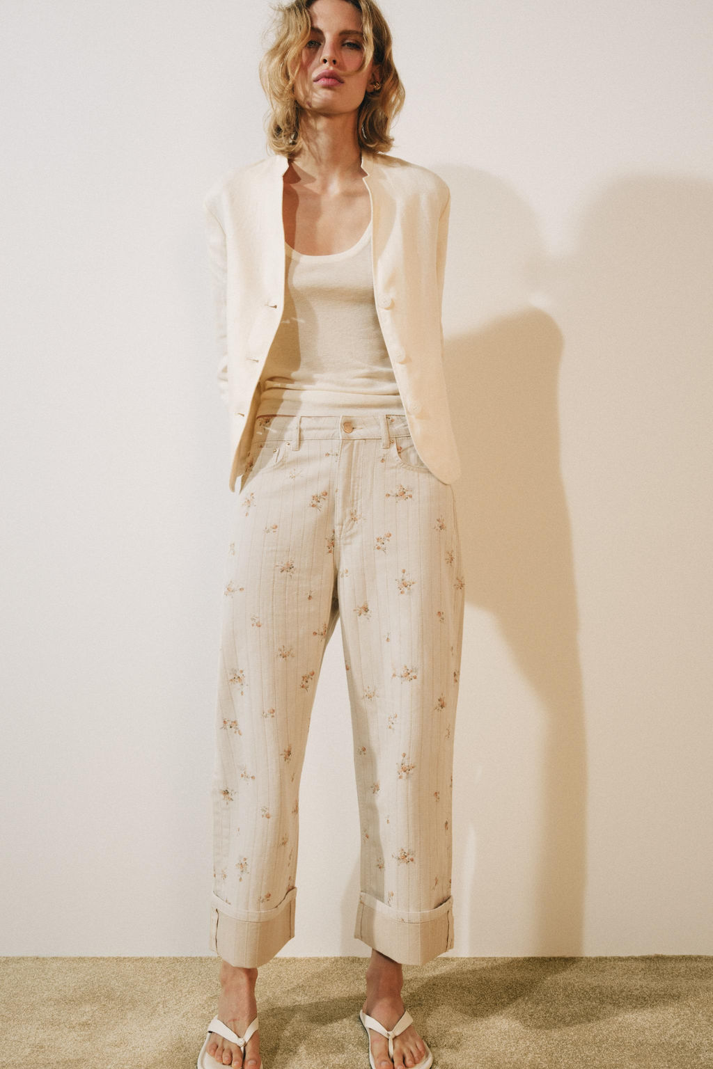 JEANS ZW COLLECTION TAPERED TIRO MEDIO FLORES / Beige - Zara фото 7