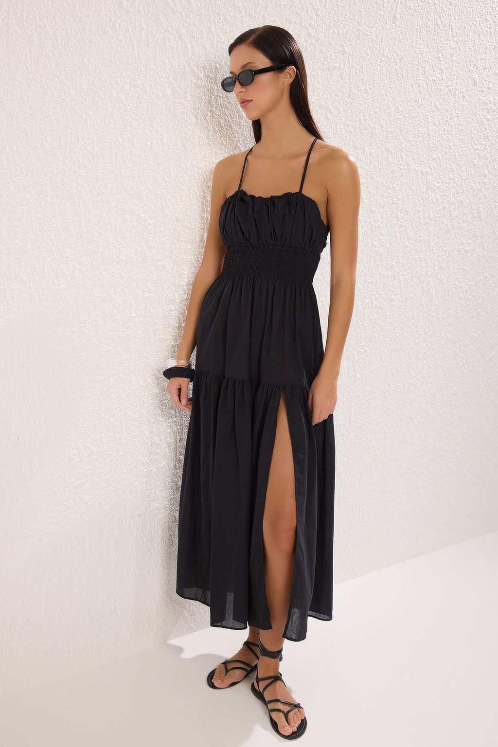 Trendyolmilla Siyah Oversize Maxi Dokuma 100% Pamuk Plaj Elbise TBESS25EL00125