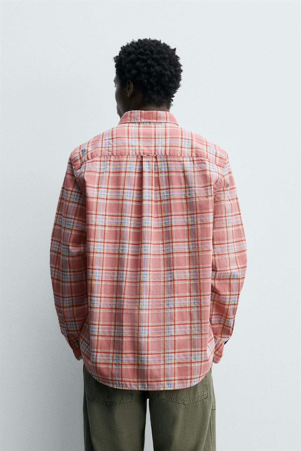 CAMISA REGULAR FIT CUADROS / Rosa - Zara фото 3