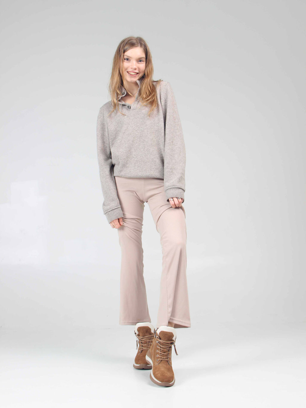 Ботинки 261.uno2br. светло коричневый замша перла/Мех