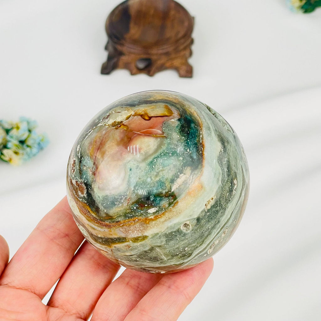 Шар из океанической Яшмы