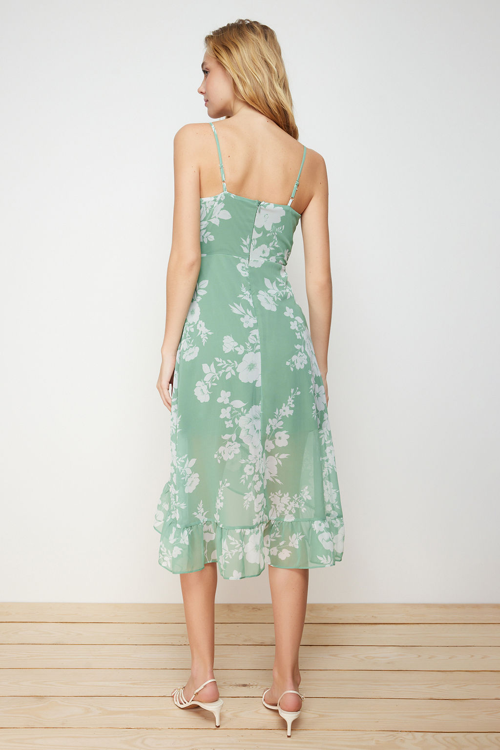 Yesil Cicek Kruvaze Midi Sifon Astarl? Dokuma Elbise TWOSS19EL0375