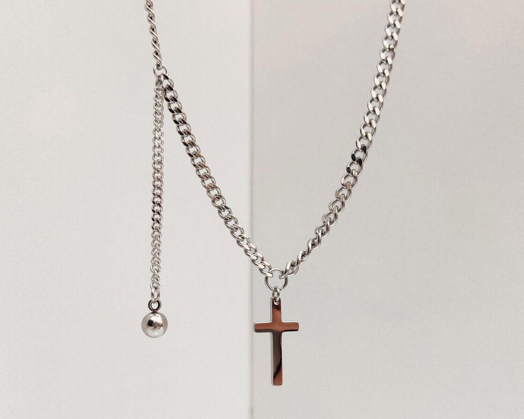 Кулон из стали на цепочке