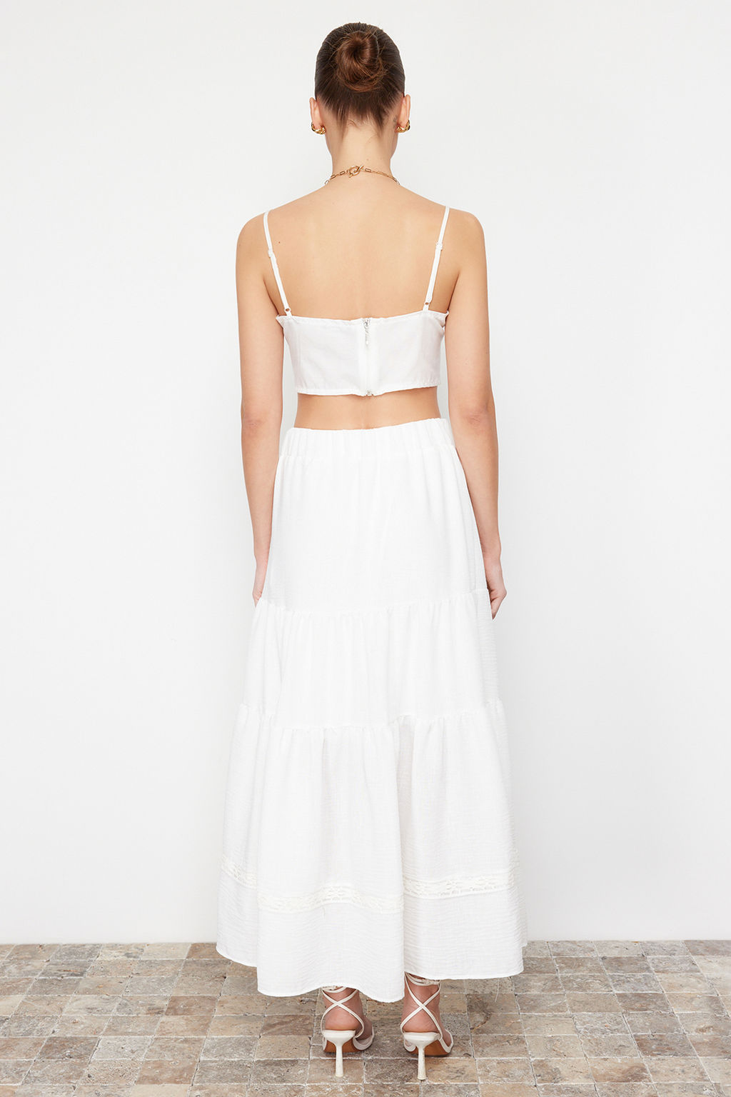 Ekru Etek Ucu Dantel Detayl? Keten Gorunumlu Klos Maxi Dokuma Etek TWOSS24ET00170