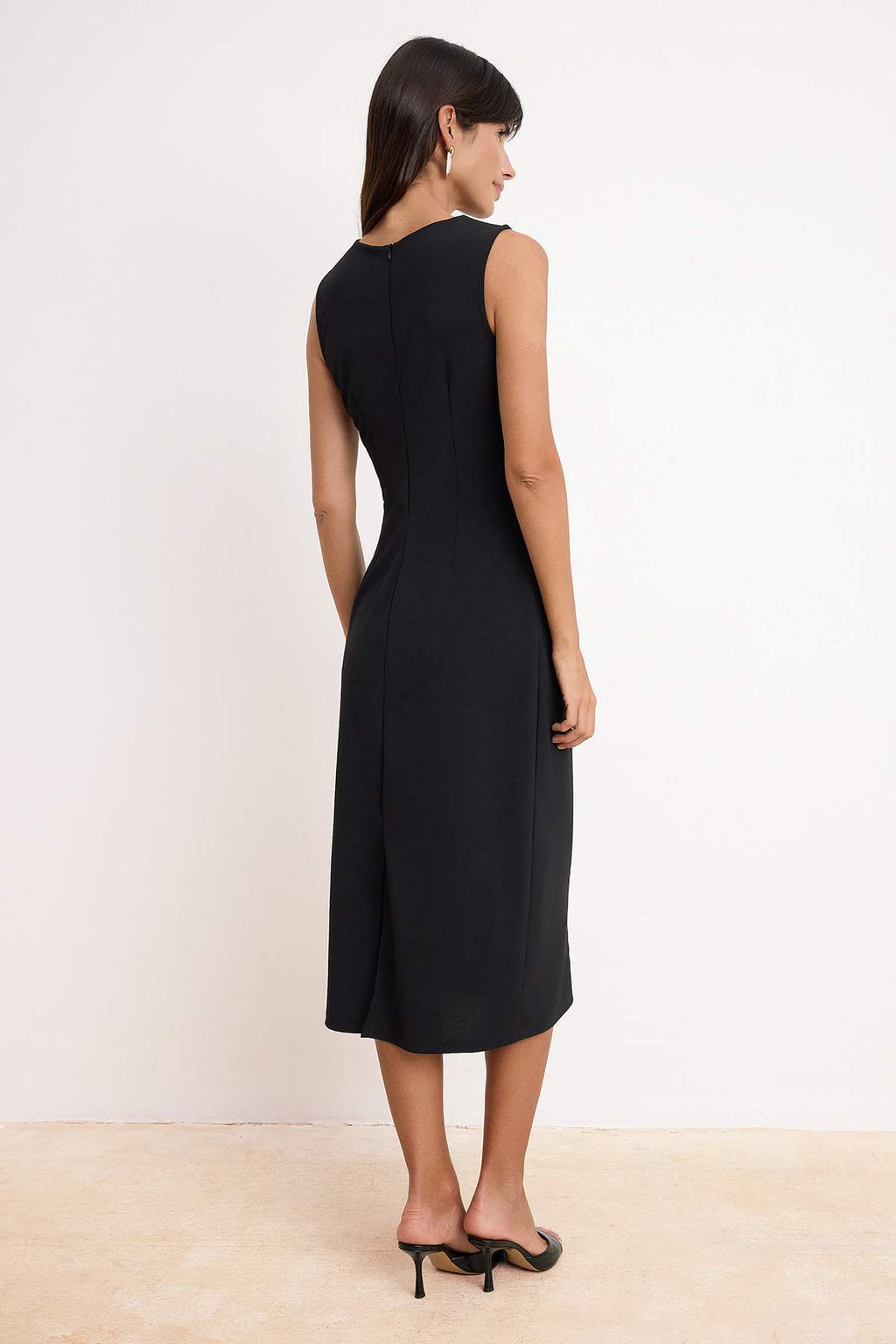 Siyah Kemer Detayl? Shift/Duz Midi Kolsuz Scuba Krep Esnek Orme Elbise TWOSS26EL00162