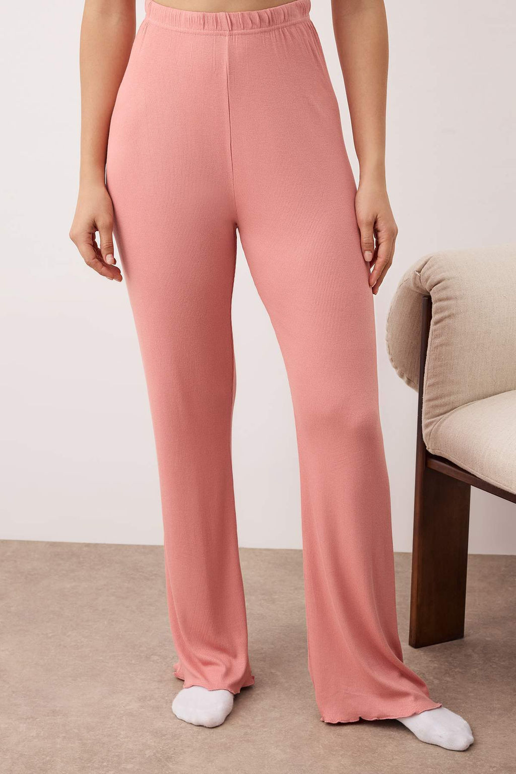 Gul Kurusu Dantel ve Gul Aksesuar Detayl? Fitilli Orme Pijama Tak?m? THMAW26PT00135 - Trendyolmilla фото 3