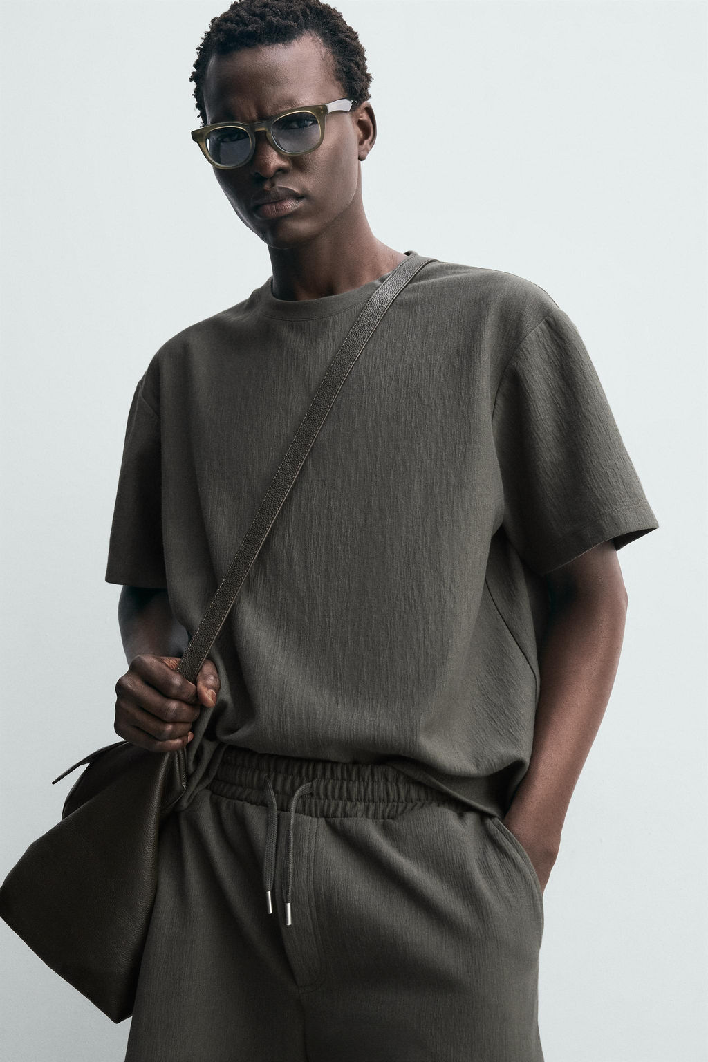 CAMISETA RELAXED FIT ESTRUCTURA / Verdoso - Zara фото 5