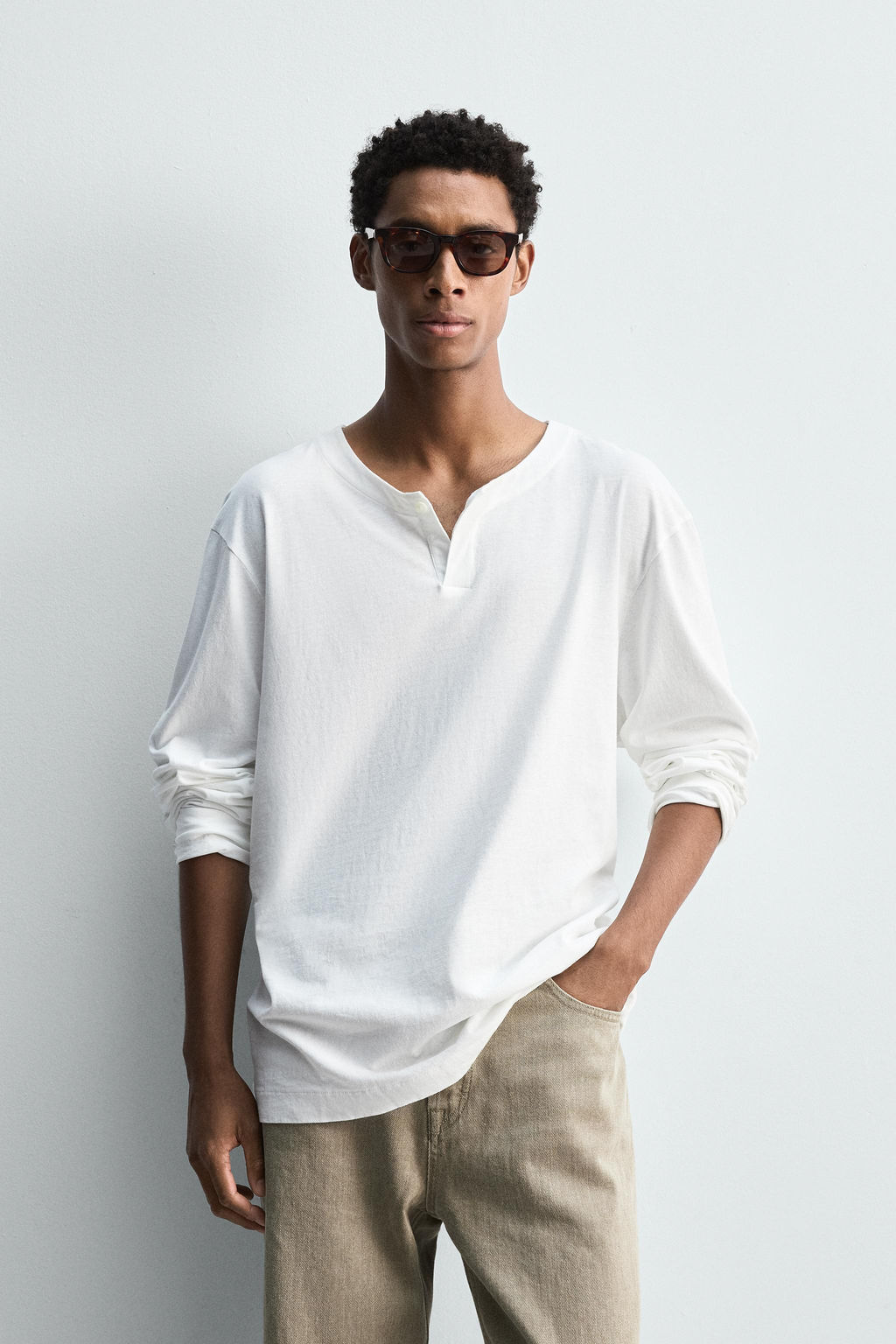 BUTTON NECK T-SHIRT - Zara фото 2