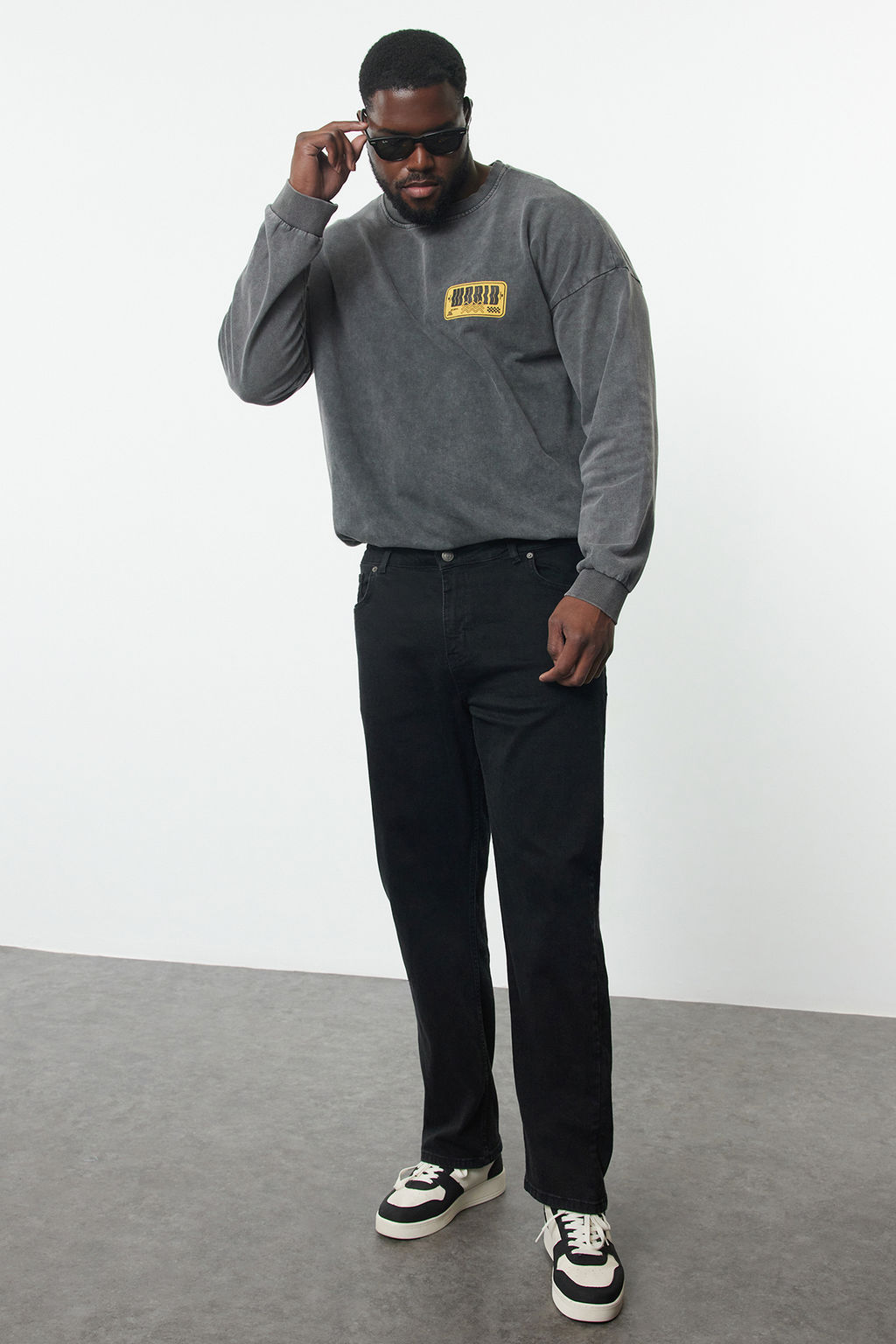 Erkek Siyah Regular Fit Buyuk Beden Denim Kot Jeans TMNAW25CJ00000