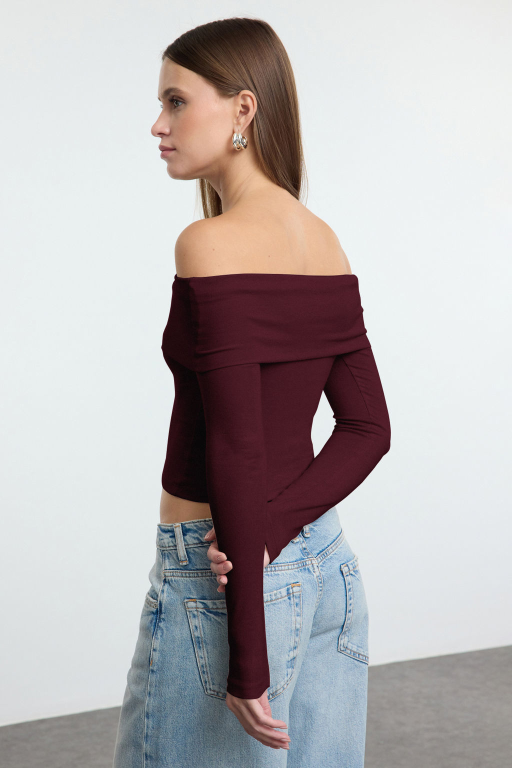 Bordo Carmen Yaka Fitted/Vucuda Oturan Crop Esnek Orme Bluz TWOAW25BZ00008