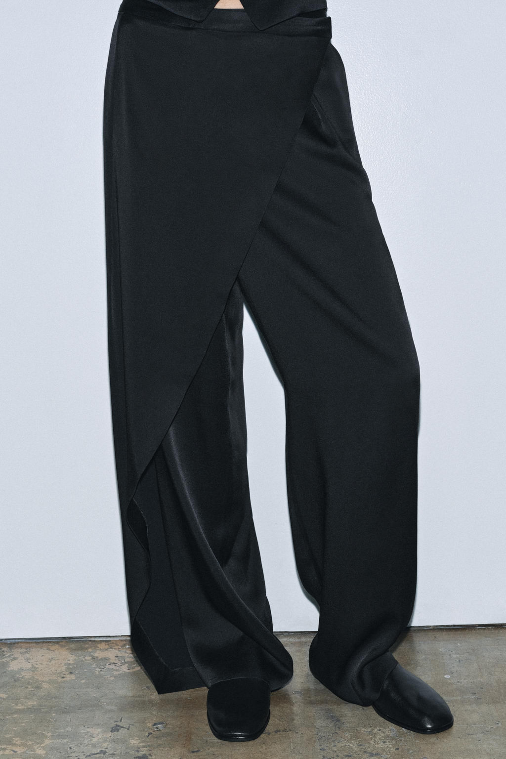 ZW COLLECTION LIMITED EDITION SATIN PAREO TROUSERS - Zara фото 2