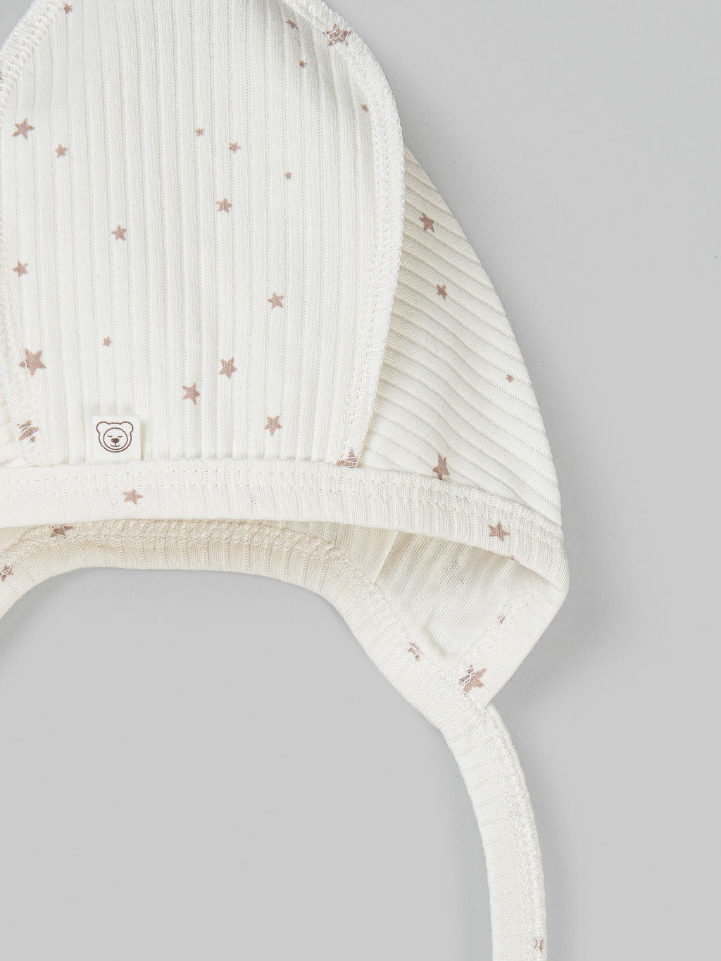 Чепчик Бежевые звезды 0+ - Bungly фото 3