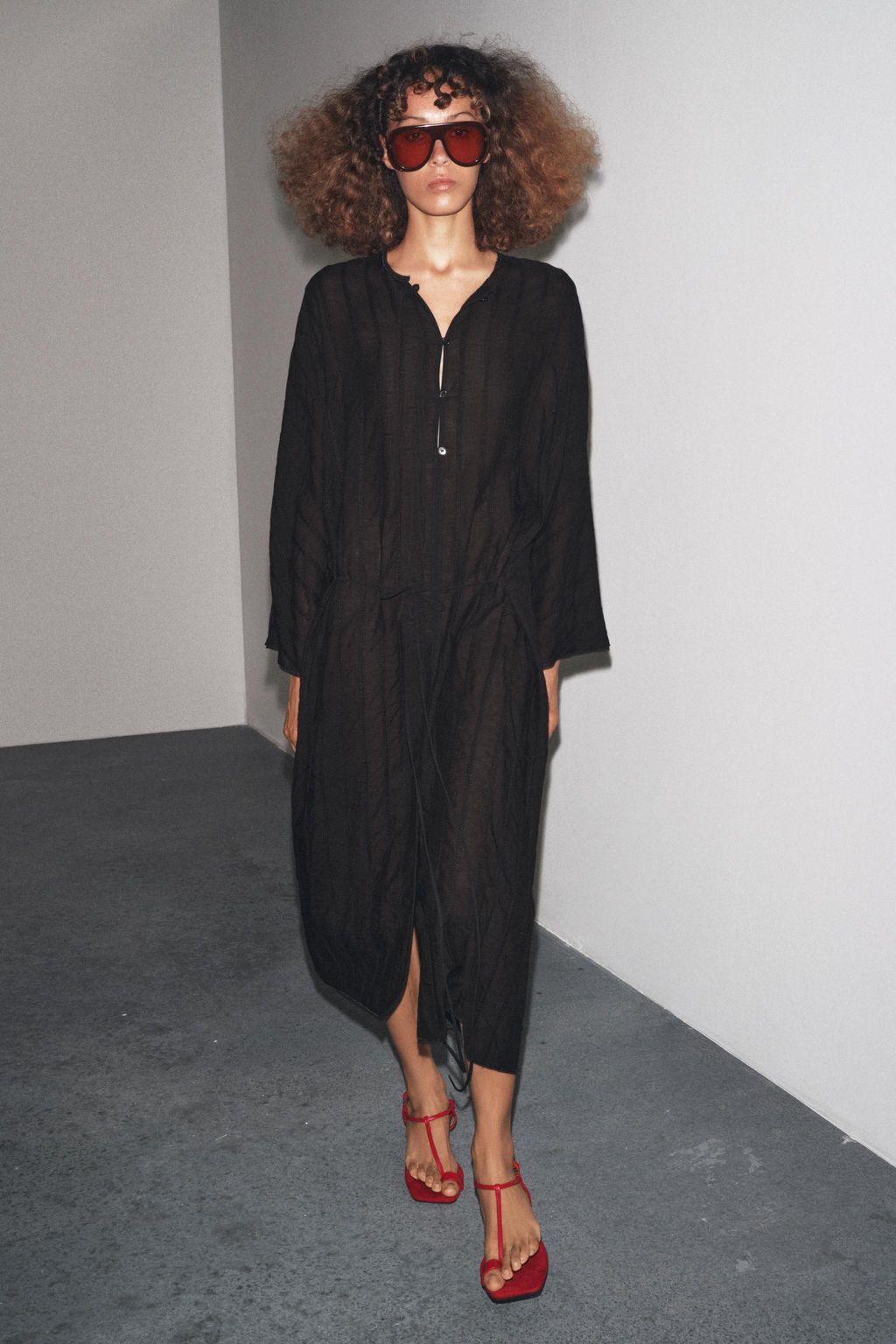 MIDI DRESS WITH TOGGLES ZW COLLECTION - Zara фото 9