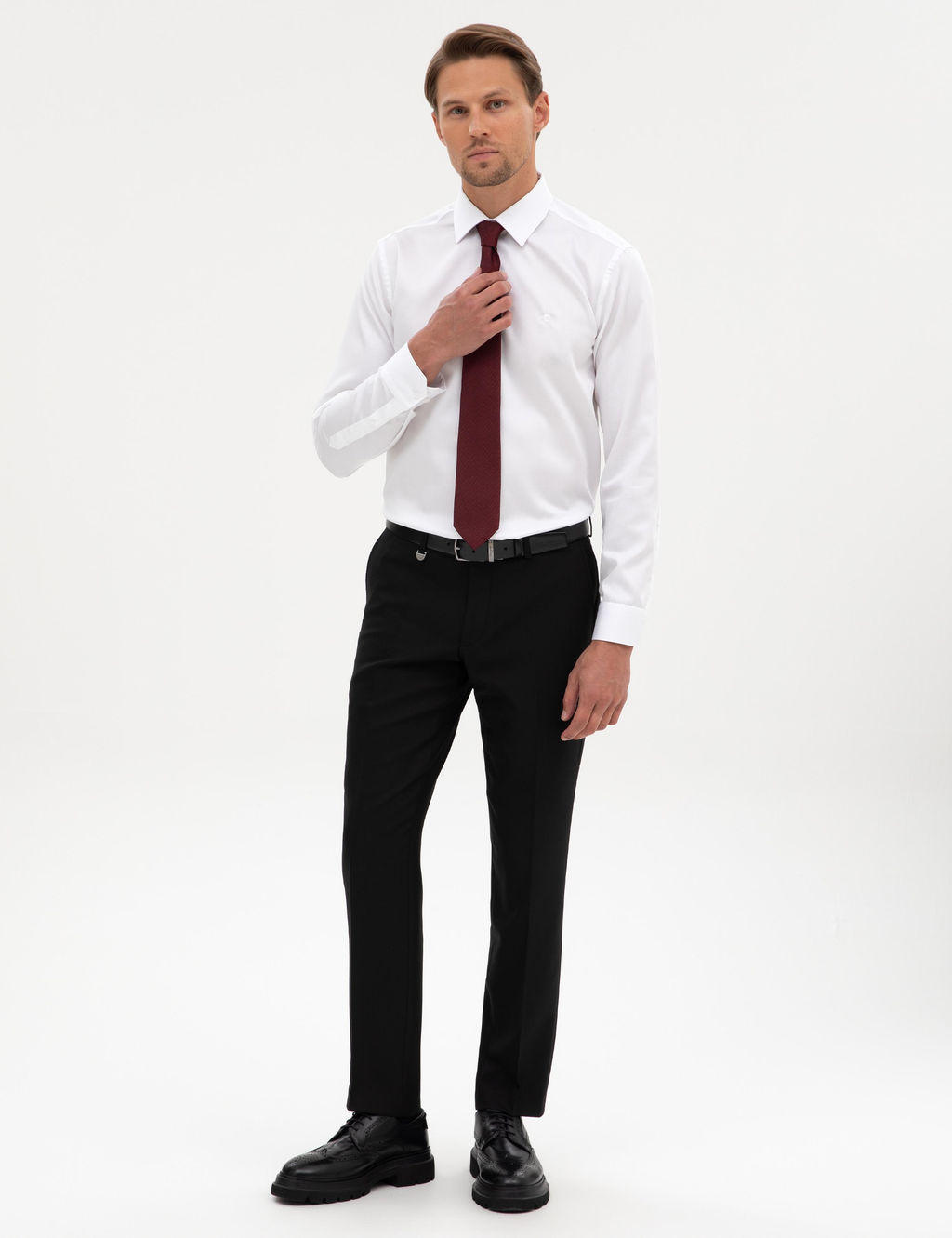 Siyah Slim Fit Kuma_ Pantolon