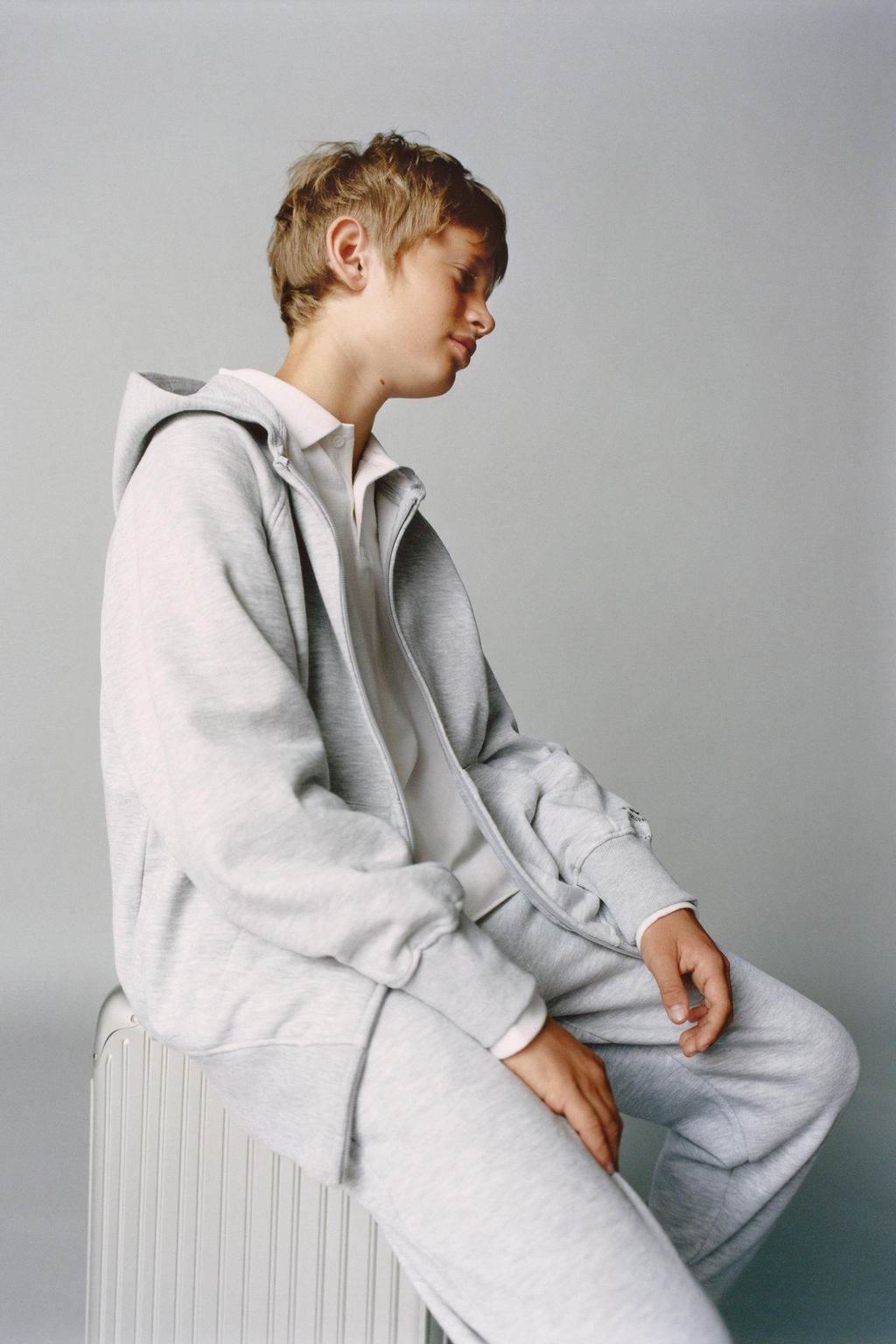 BASIC ZIP-UP SWEATSHIRT - Zara фото 6