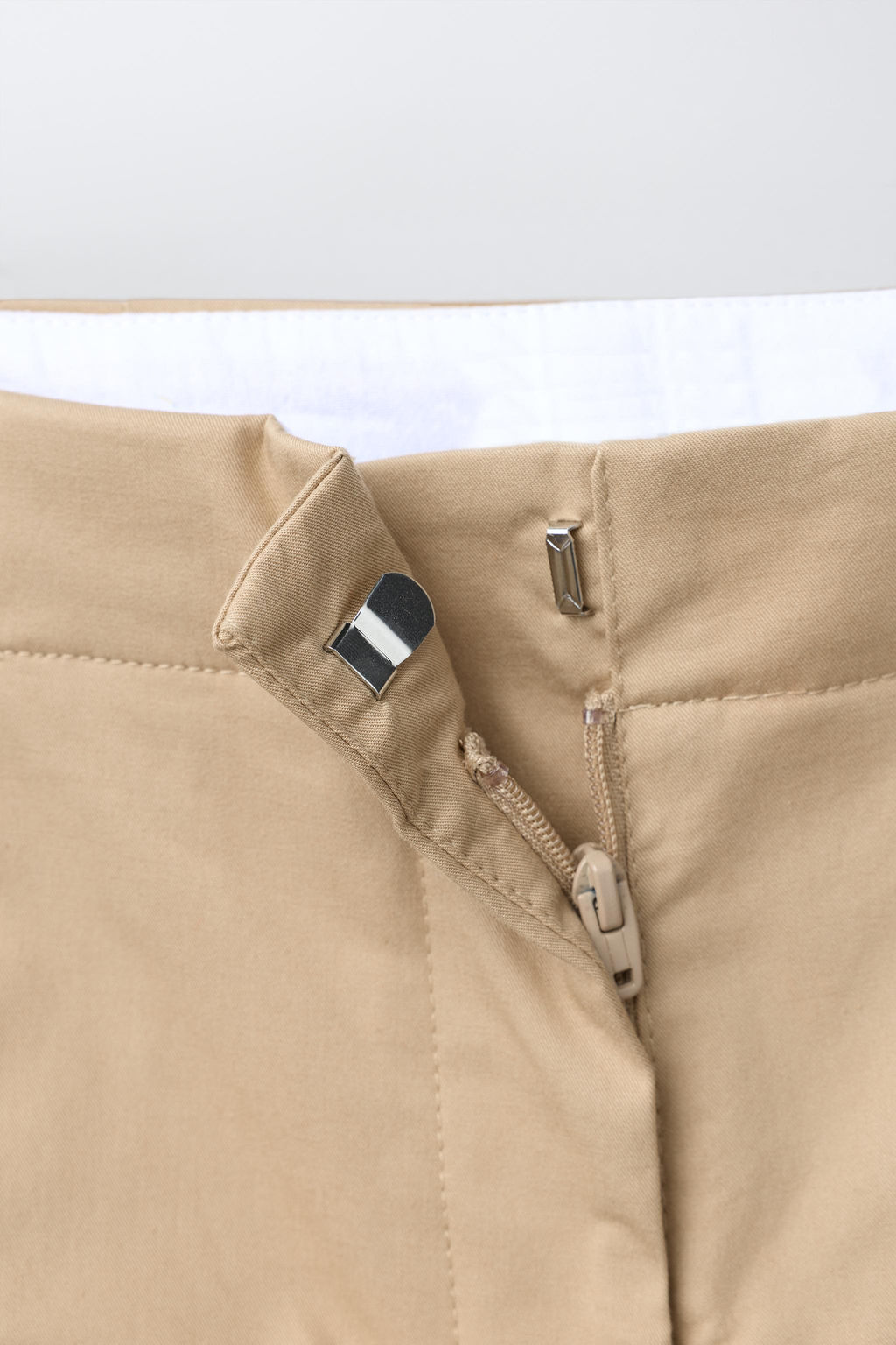 BARREL CARGO TROUSERS WITH BUCKLE DETAIL - Zara фото 8