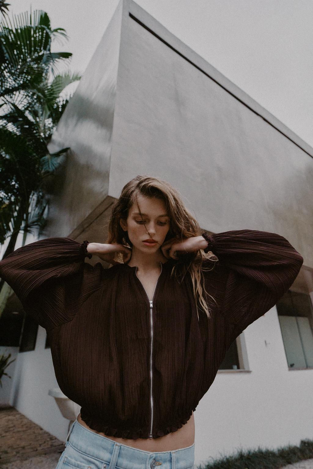 PLEATED ORGANZA JACKET - Zara фото 2