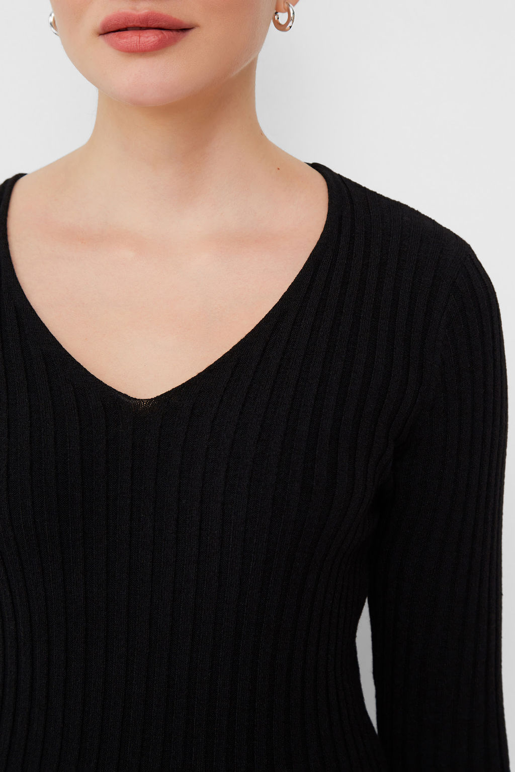 Джемпер лапша с V-образным вырезом - Mollis фото 3