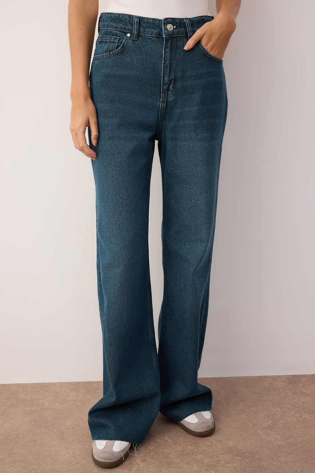 Koyu Mavi Yuksek Bel Genis Paca Wide Leg Jeans TWOAW26JE00080