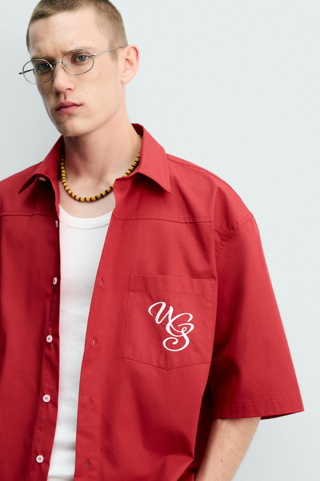 CAMISA RELAXED FIT BORDADOS CONTRASTE / Rojo - Zara фото 5