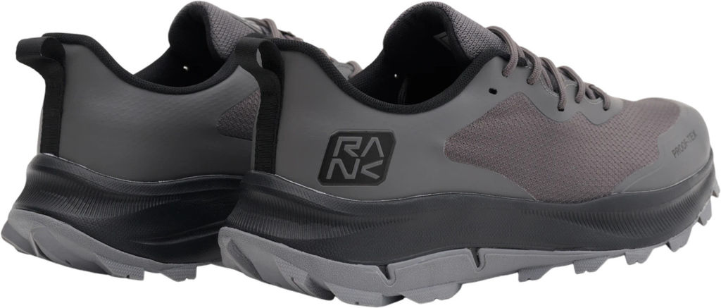 Кроссовки взрослые