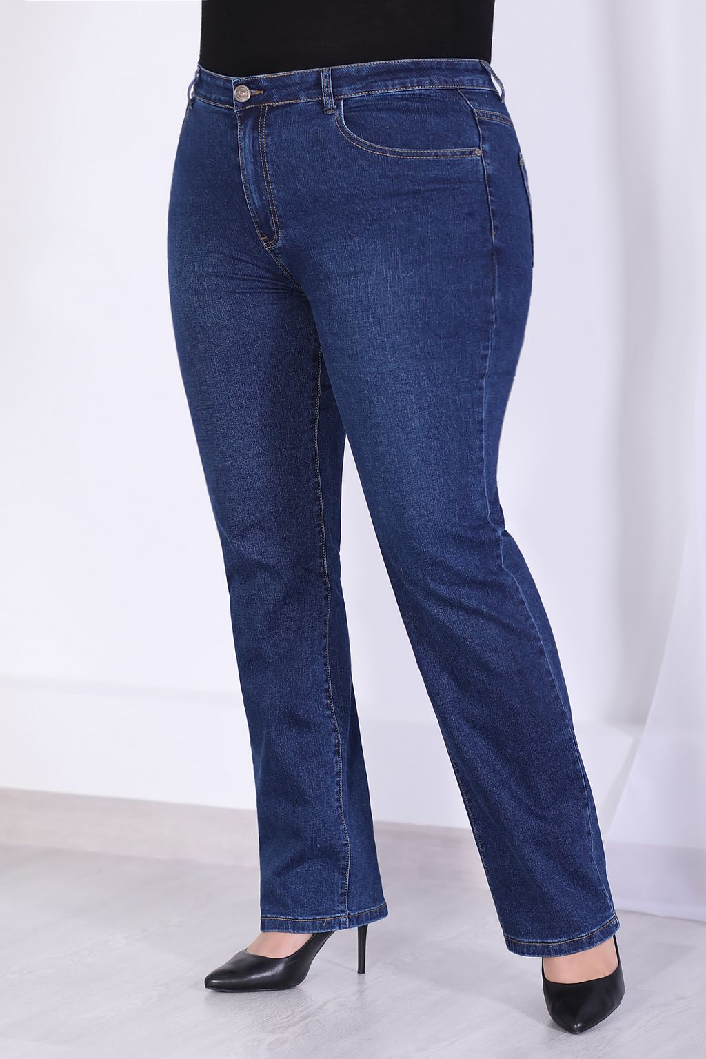 Джинсы синие женские прямые больших размеров - Almond фото 3