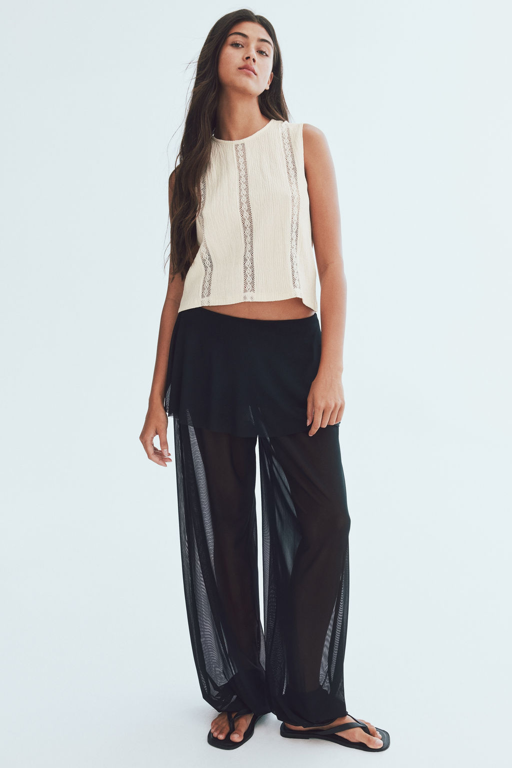 Blusa efecto arrugado con inserciones de encaje - H&m фото 7