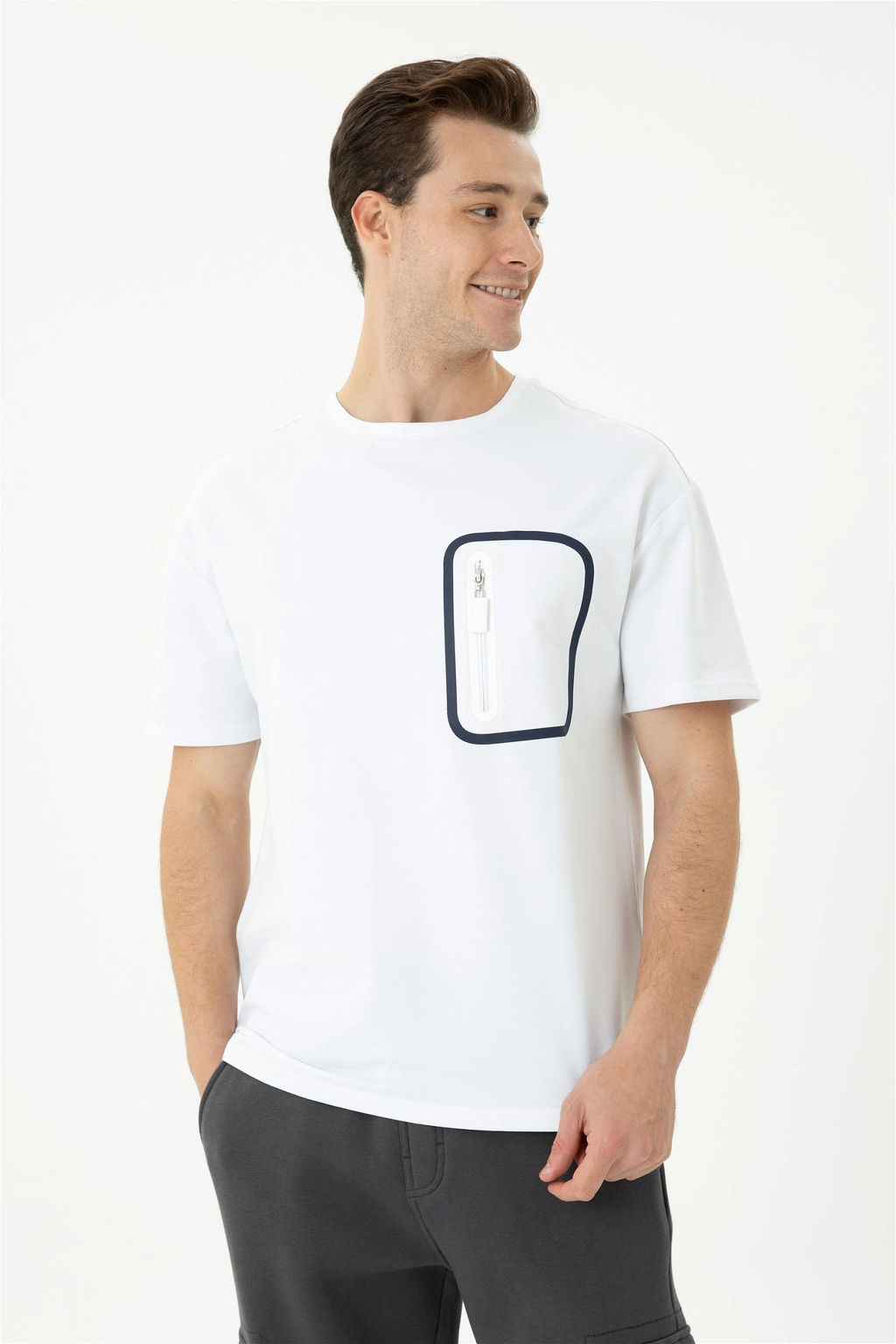 Мужская белая комфортная футболка с круглым вырезом Неожиданная скидка в корзине - U.s. polo assn фото 3