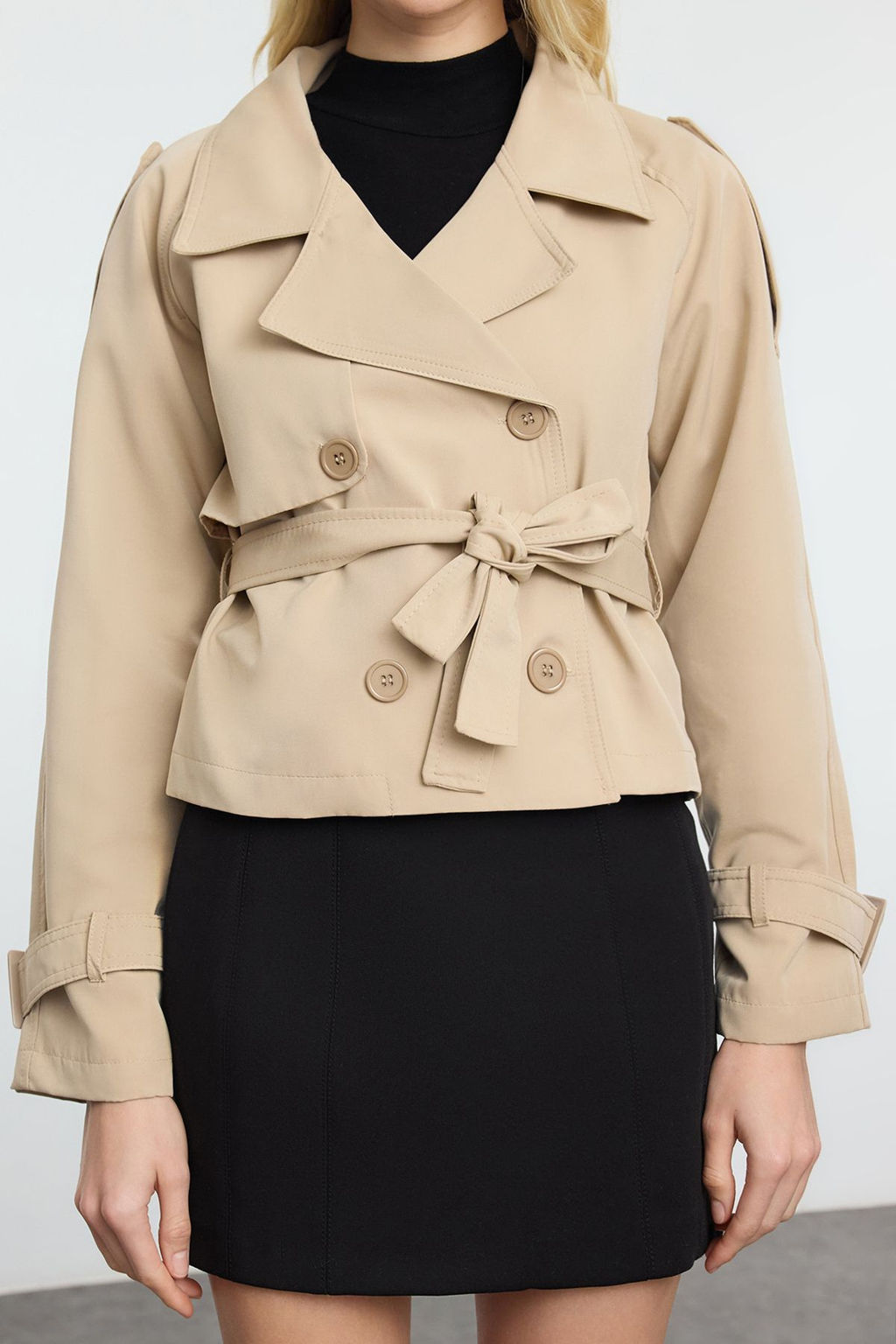 Trendyolmilla Siyah Su Itici Regular K?sa Trenckot TWOAW25TR00056 фото 8