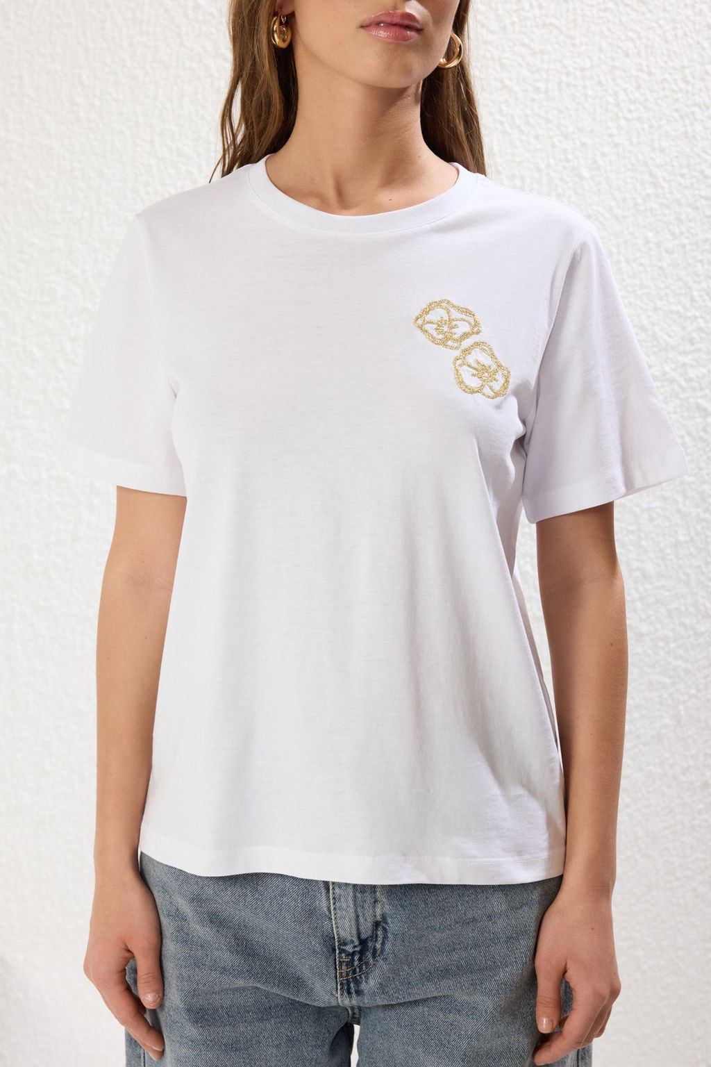 TRENDYOLMILLA Lacivert %100 Pamuk Cicek Nak?sl? Regular/Normal Kal?p Orme T-Shirt TWOSS25TS00042  фото 8