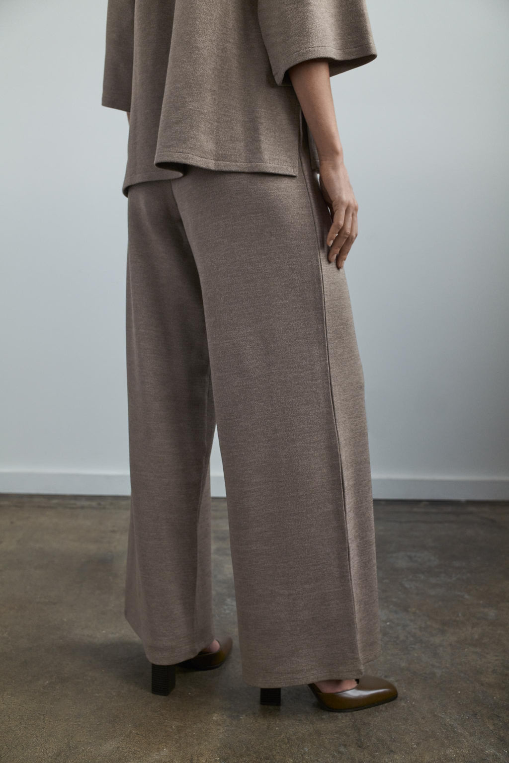 BASIC PIQU_ TROUSERS - Zara фото 11
