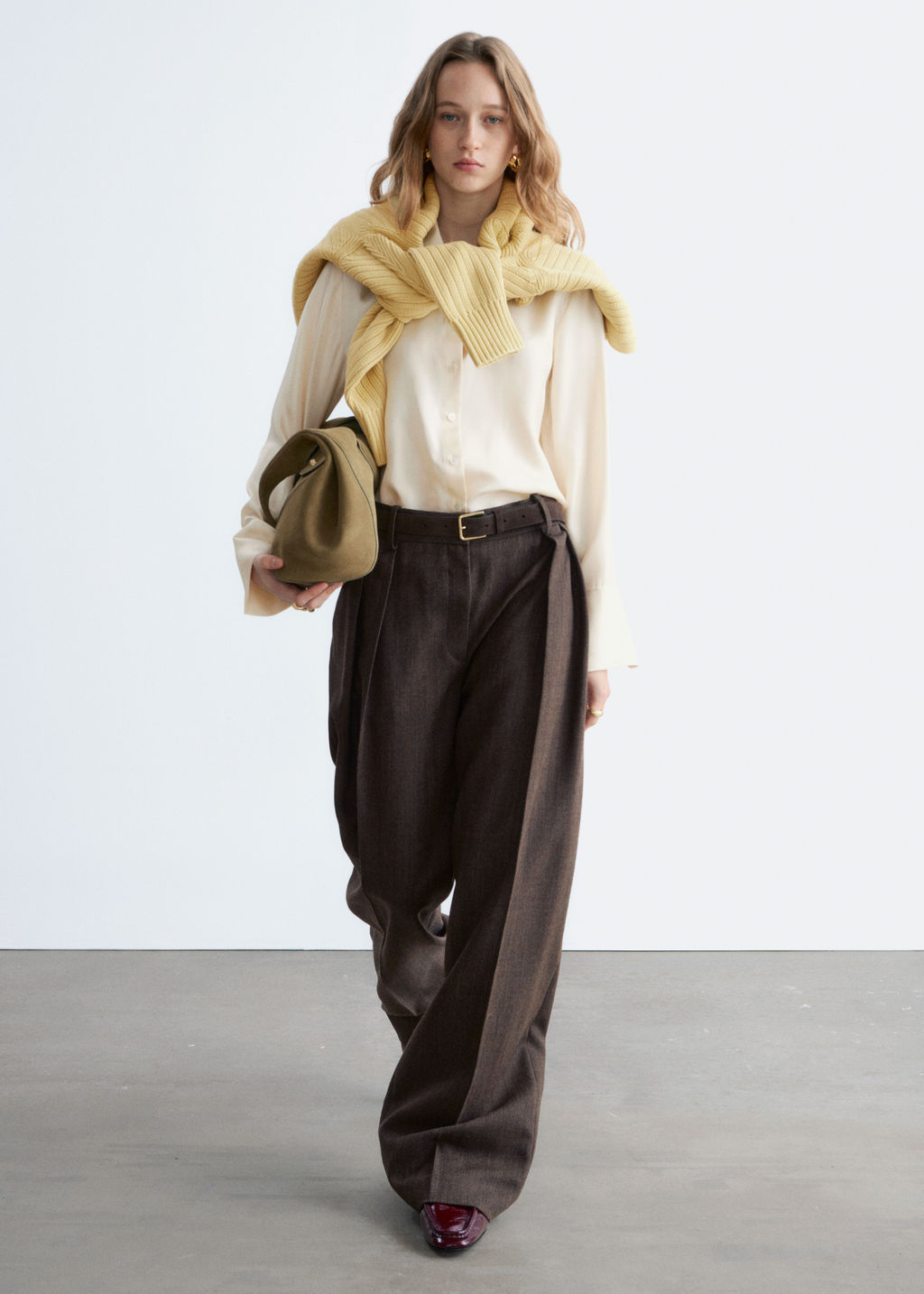 Pantalones de lana con pliegues marcados - H&m фото 7