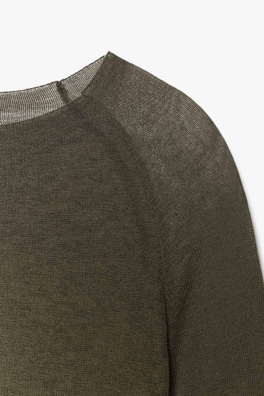EXTRA-FINE KNIT TOP