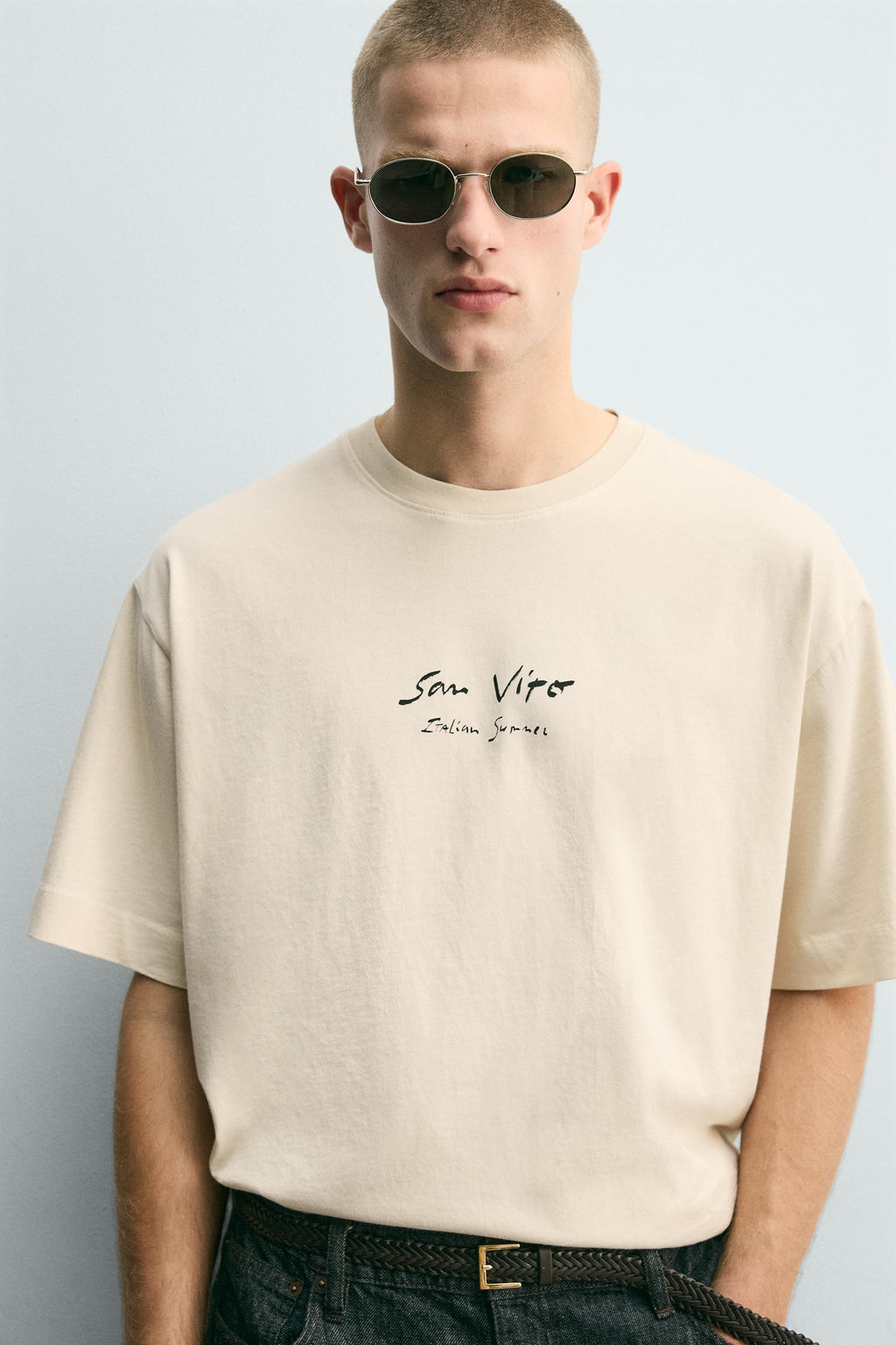 CAMISETA TEXTOS ESTAMPADOS / Crudo / Beige