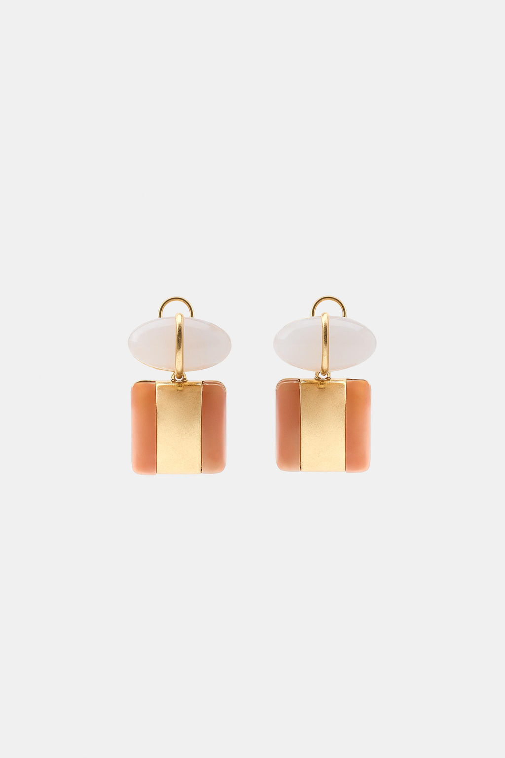 PENDIENTES RESINA PIEZAS GEOM?TRICAS / Dorado - Zara фото 3