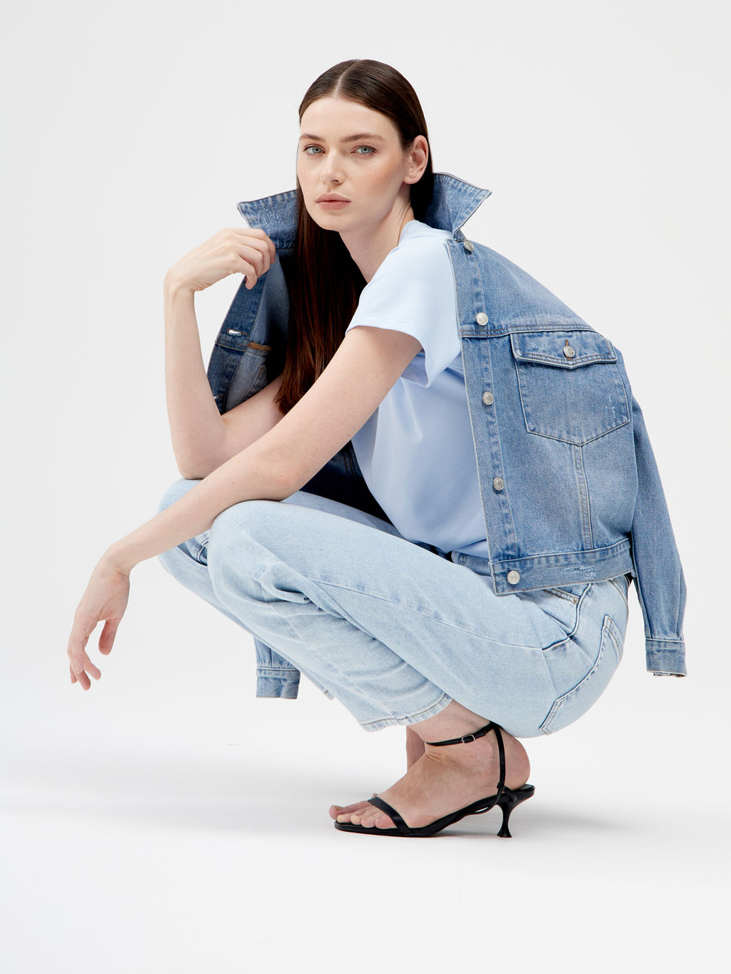 Женские джинсы mom fit с высокой посадкой - Mossmore фото 54