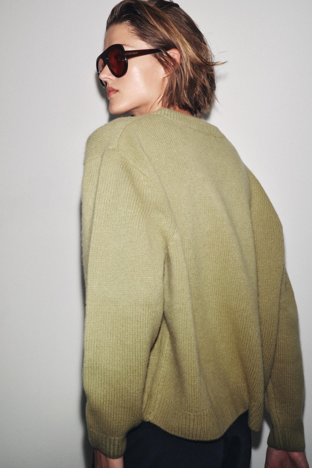 100% WOOL KNIT BASIC V-NECK SWEATER - Zara фото 3