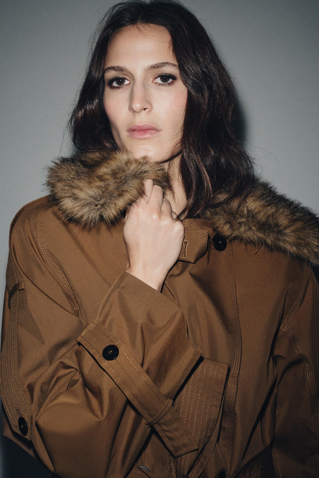 OVERSIZE FAUX FUR COLLAR TRENCH COAT ZW COLLECTION LIMITED EDITION - Zara фото 8