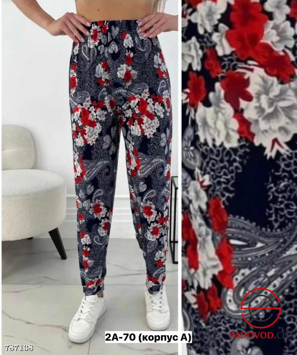 Брюки в цветочек женские