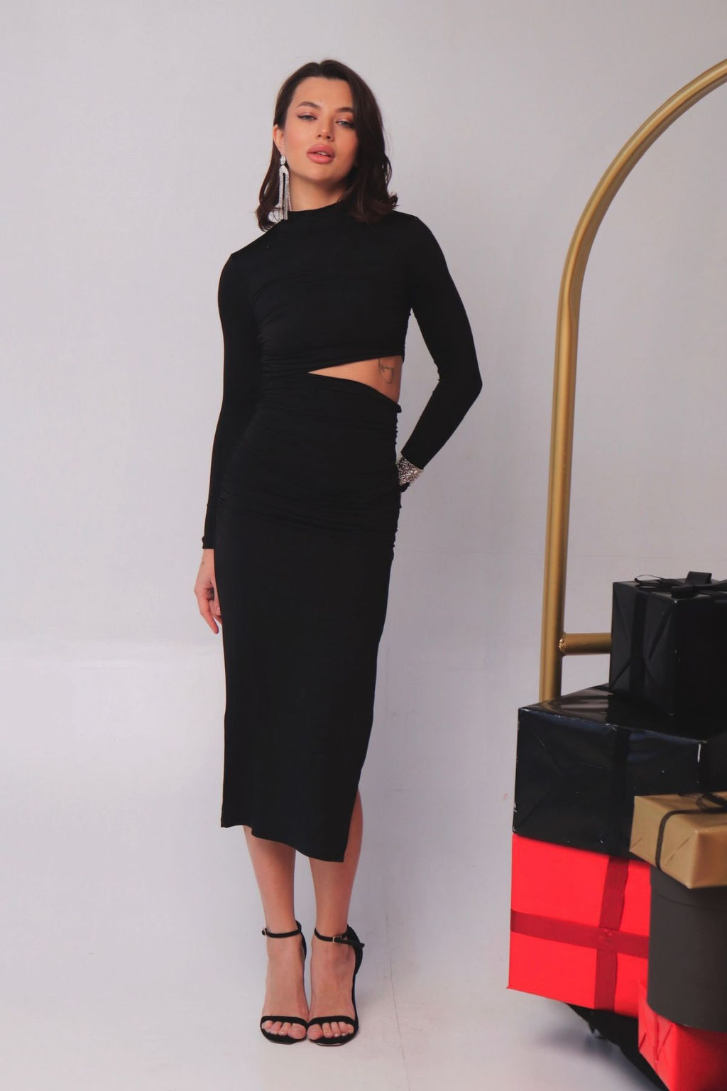 Martichelli Платье чёрное с вырезом по талии  фото 9