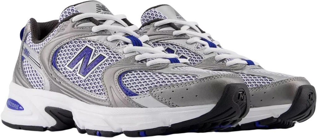 Кроссовки взрослые