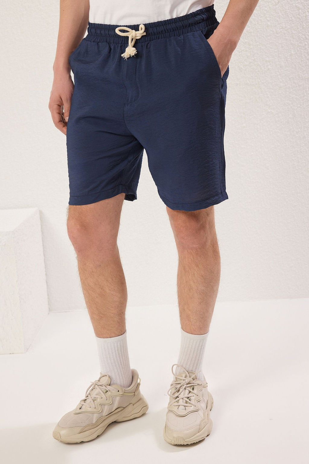 TRENDYOL MAN Lacivert Regular Fit Keten Gorunumlu Dokumlu Sort & Bermuda TMNSS25SR00005 - Trendyolmilla фото 3