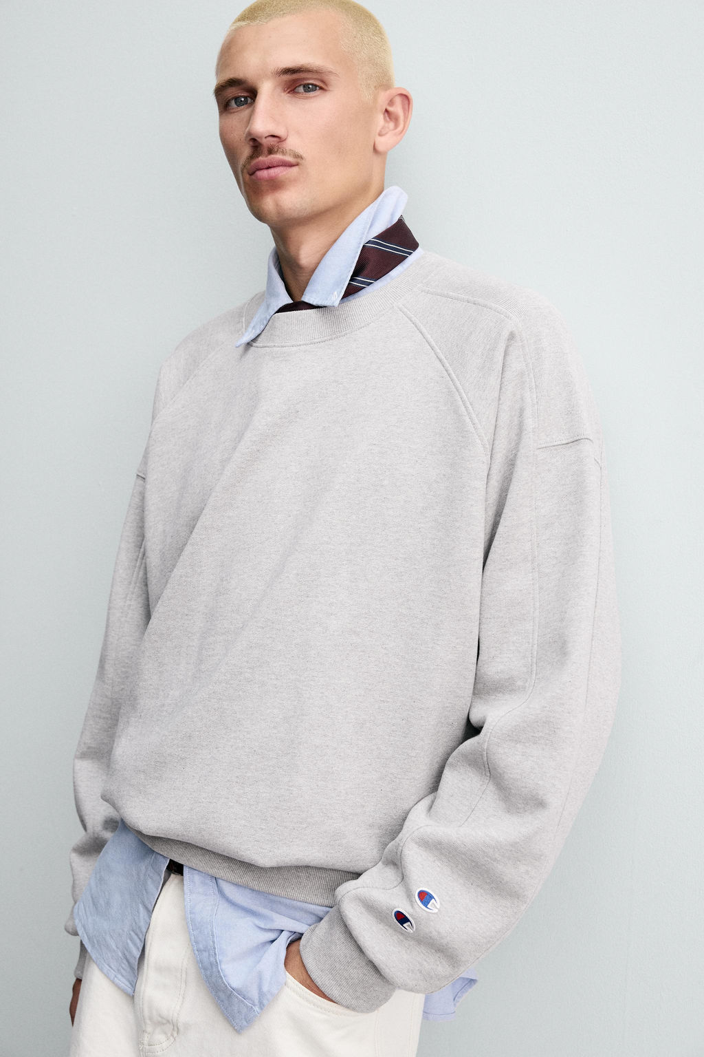 CHAMPION ® X ZARA PATCH CREW NECK SWEATSHIRT  фото 5