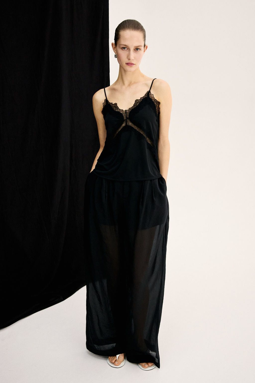 Top en punto roma con detalles de encaje - H&m фото 6