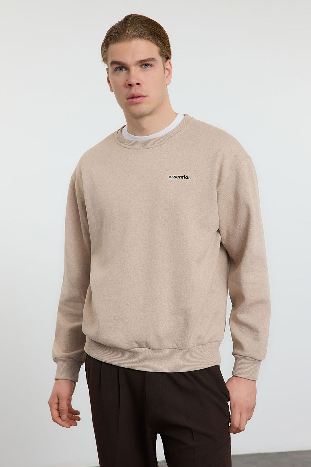 TRENDYOL MAN Siyah Unisex Oversize/Genis Kesim Sloganl? Bisiklet Yaka Ici Polarl? Sweatshirt TMNAW25SW00162 - Trendyolmilla фото 12