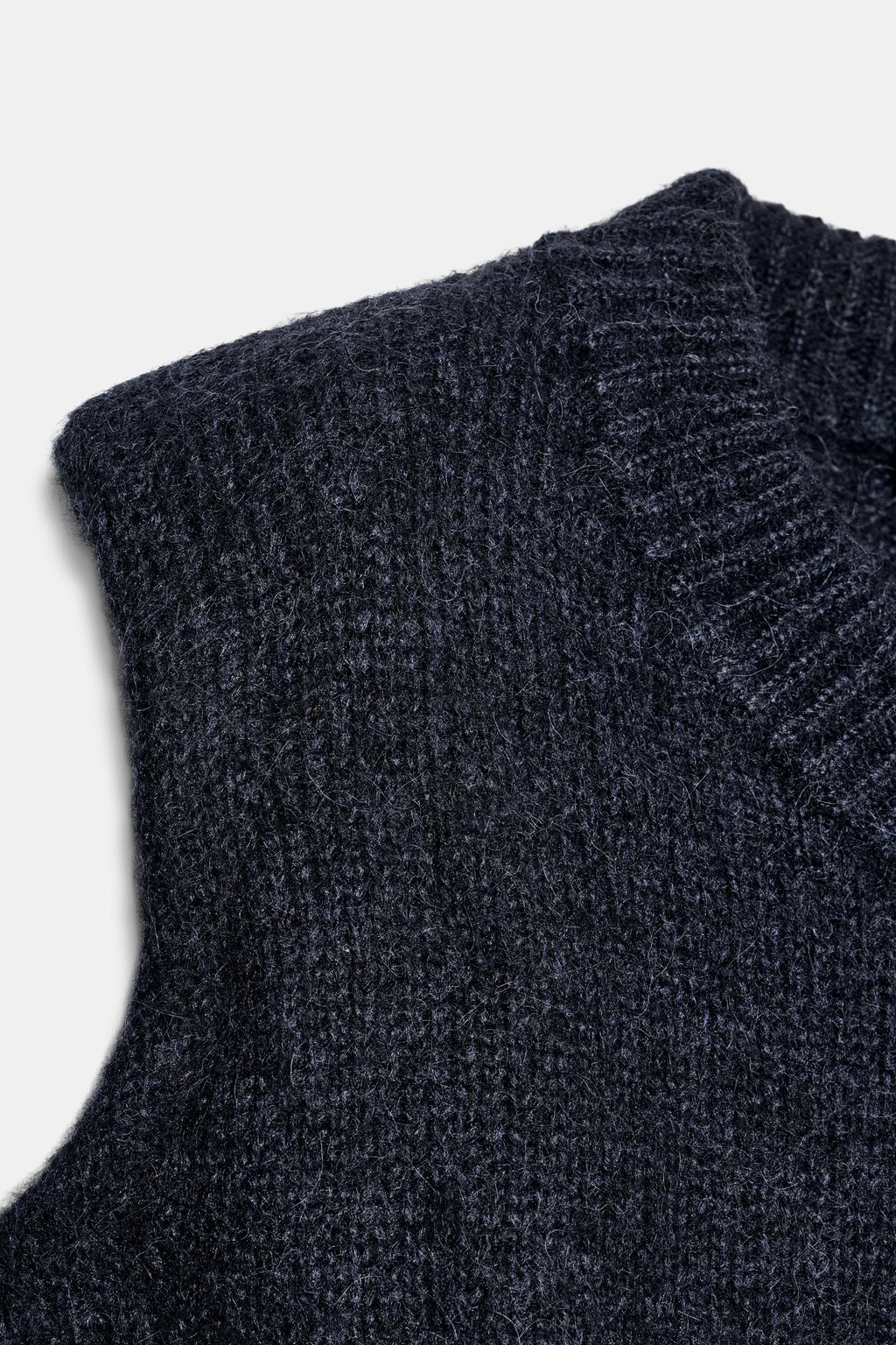 WOOL AND ALPACA WAISTCOAT WITH SHOULDER PADS