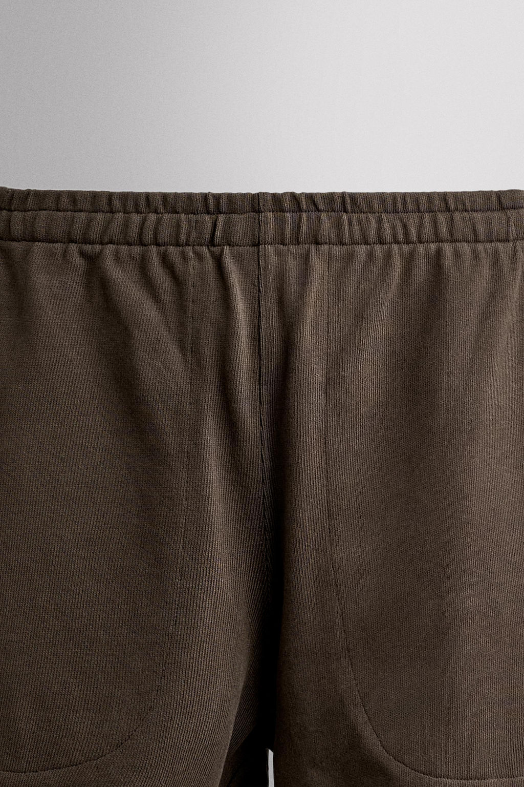 PANTAL?N CORTO JOGGER HEAVYWEIGHT 9 / Marr?n - Zara фото 3