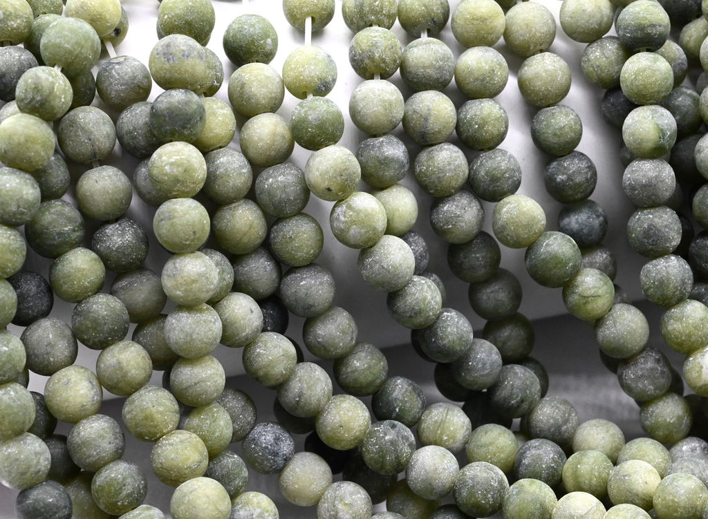 Бусины из нефрита Бовена шарик 6мм матовый, 36см, 58 бусины. Радуга камня