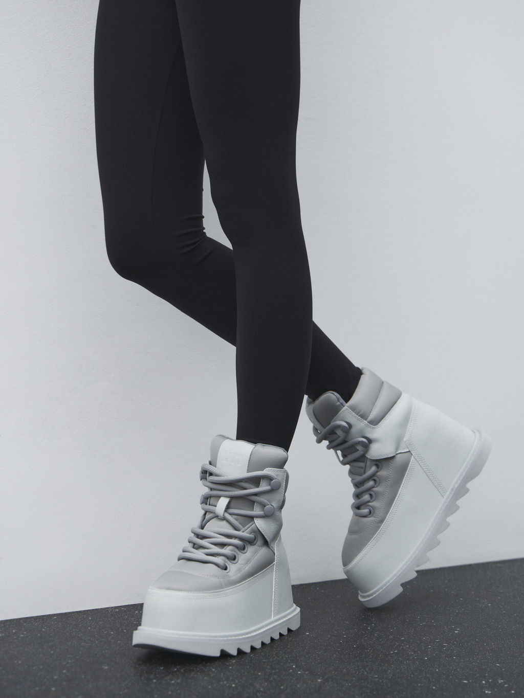 Женские дутики UNITED NUDE Zembla Peak Артикул 4642906, светло-серый